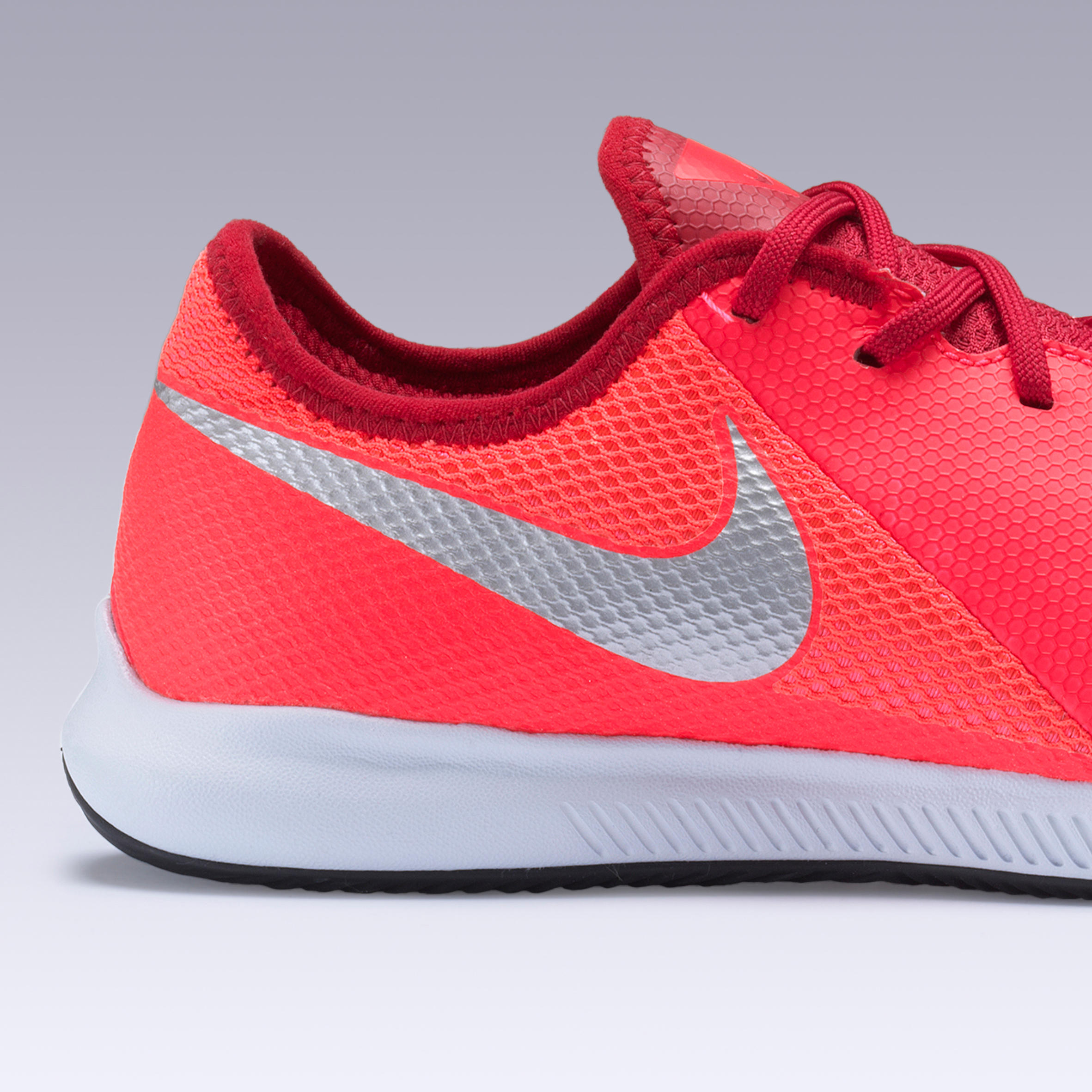 Argenter Enfant Nike Xqfnywxgbd Et Or Pour En Chaussure UzVSMqp